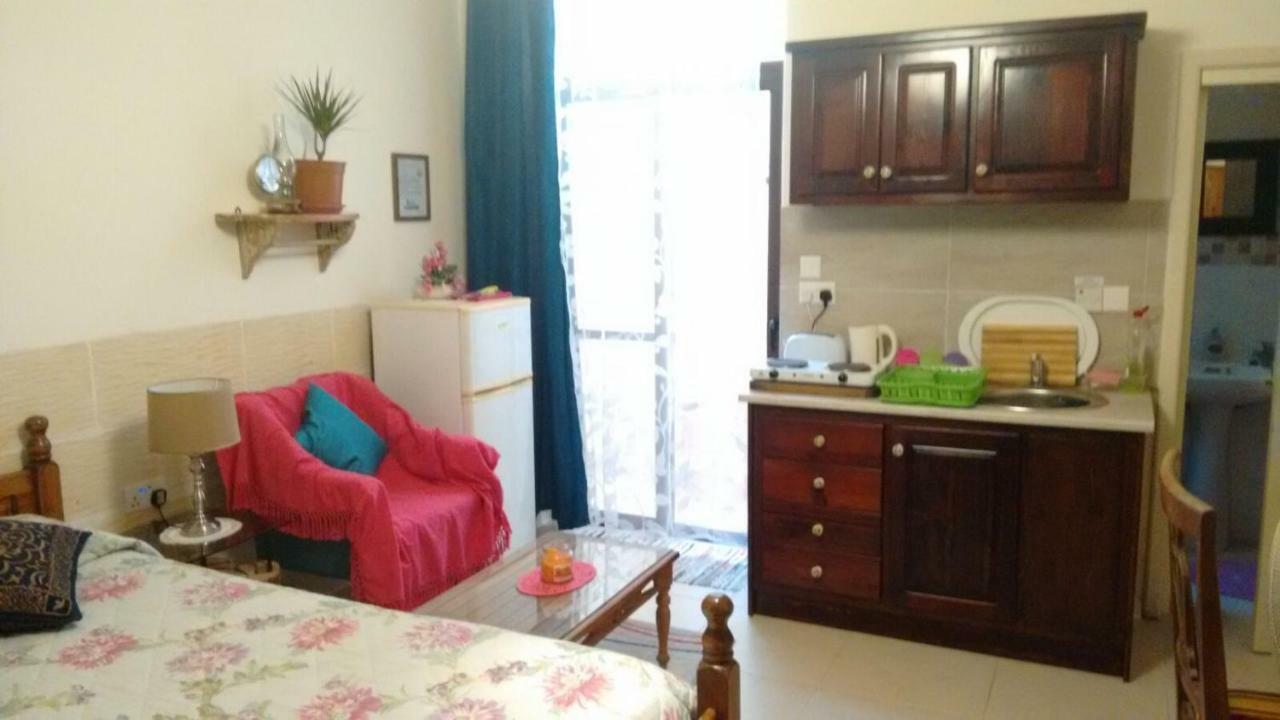 Avalon Seaside B&B - Gozo Bellevue Homes Xlendi Buitenkant foto